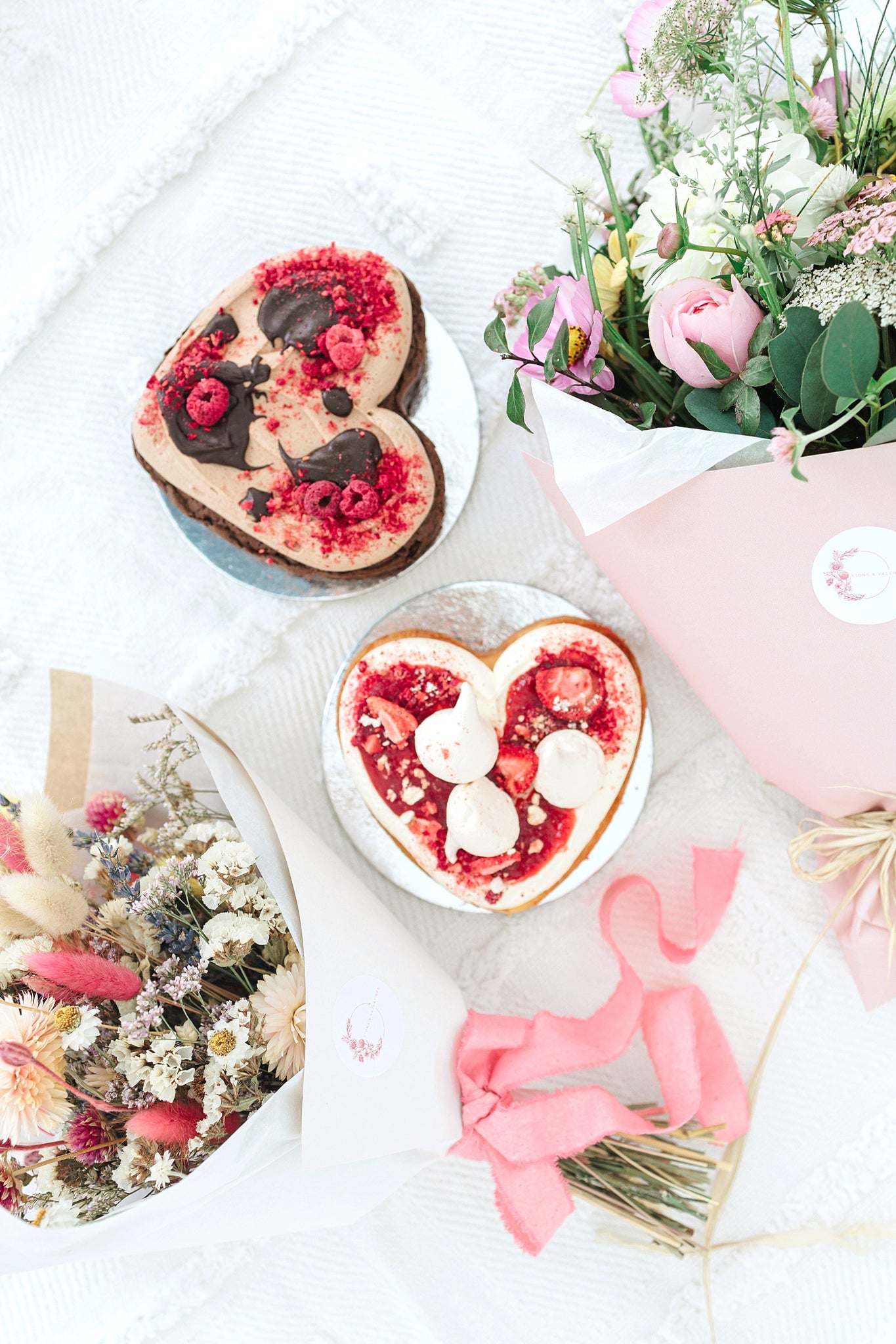 Bouquet & Cake Bundle